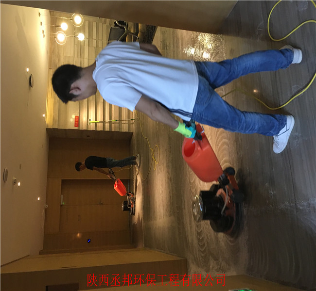 �������ļ��վƵ�ʯ�Ľᾧ