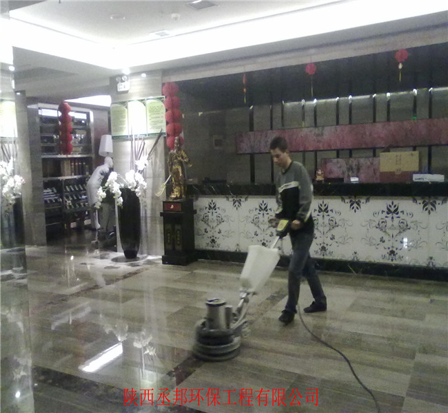 ��ӯ���Ƶ�ʯ�Ľᾧ